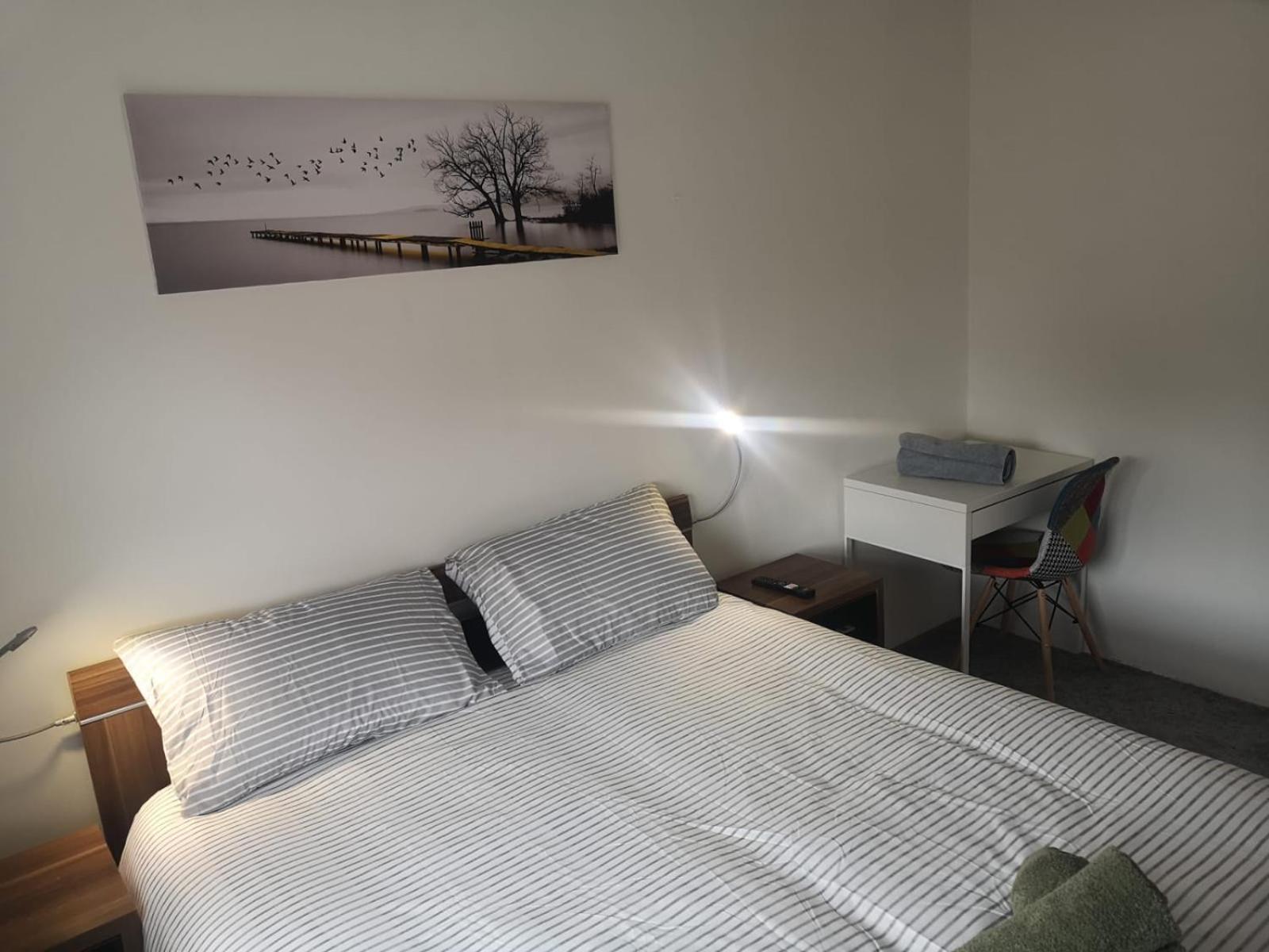 ホテル Mossbank House Luton Airport エクステリア 写真